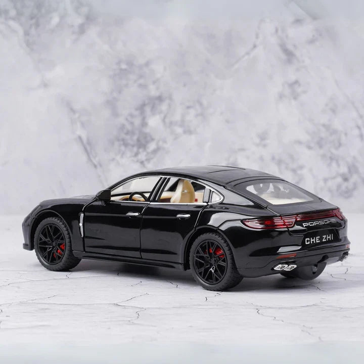 1:24 Diecast Porsche Panamera Model Car With Smoke - image 3