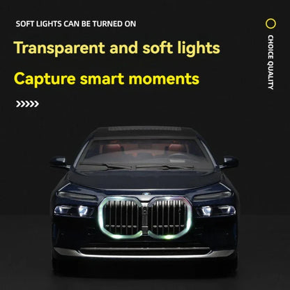 1:24 Diecast BMW i7 Official Licensed Model - image 3