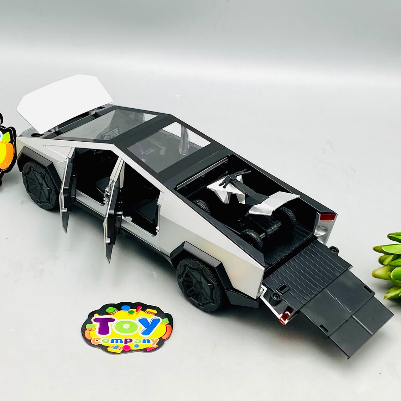 1:24 Diecast Tesla Model With Quad Bike - image 2