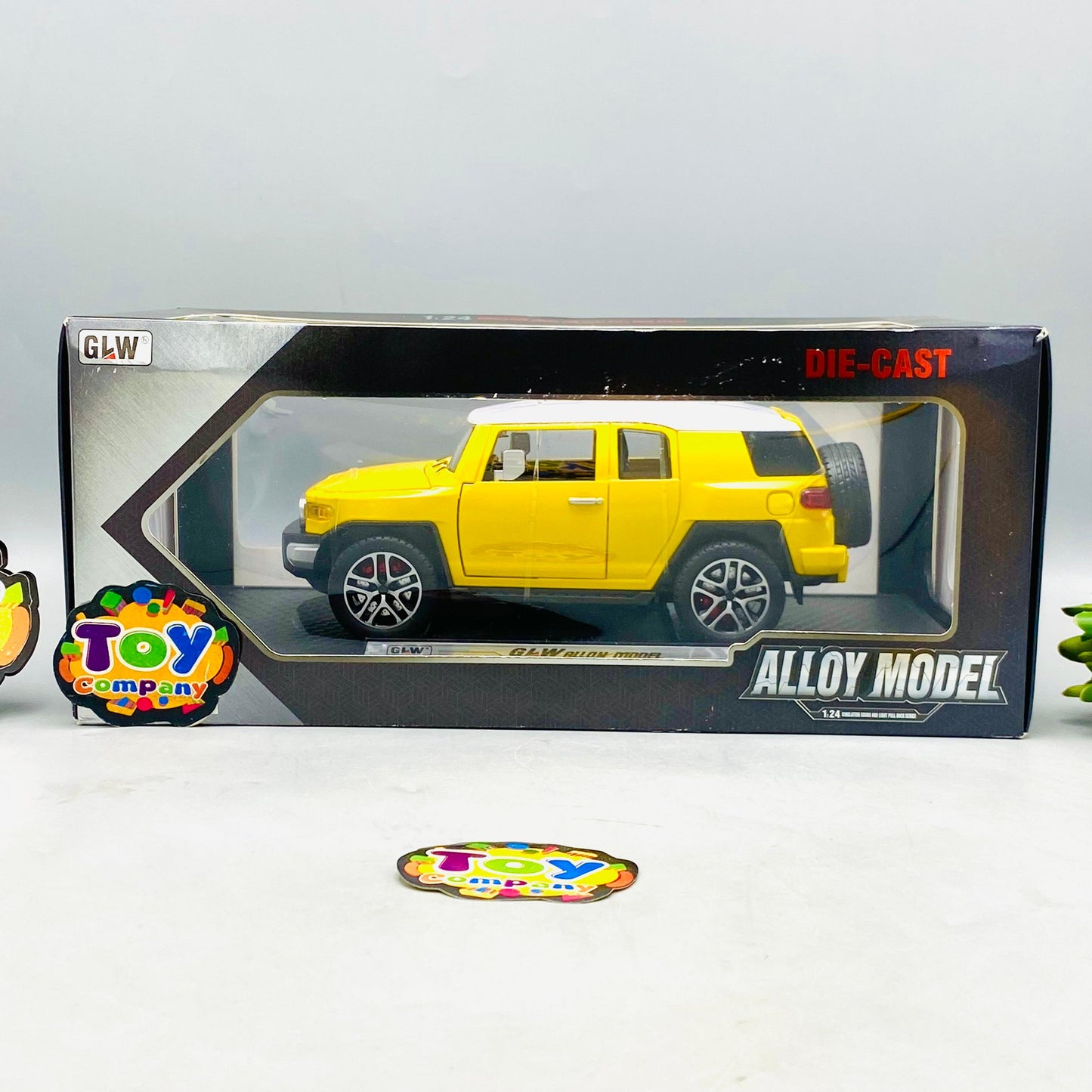 1:24 Diecast Toyota FJ Cruiser Model - image 3