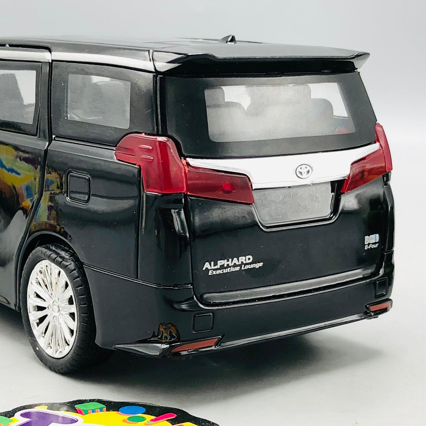 1:24 RC Diecast Alphard Van Model - image 3