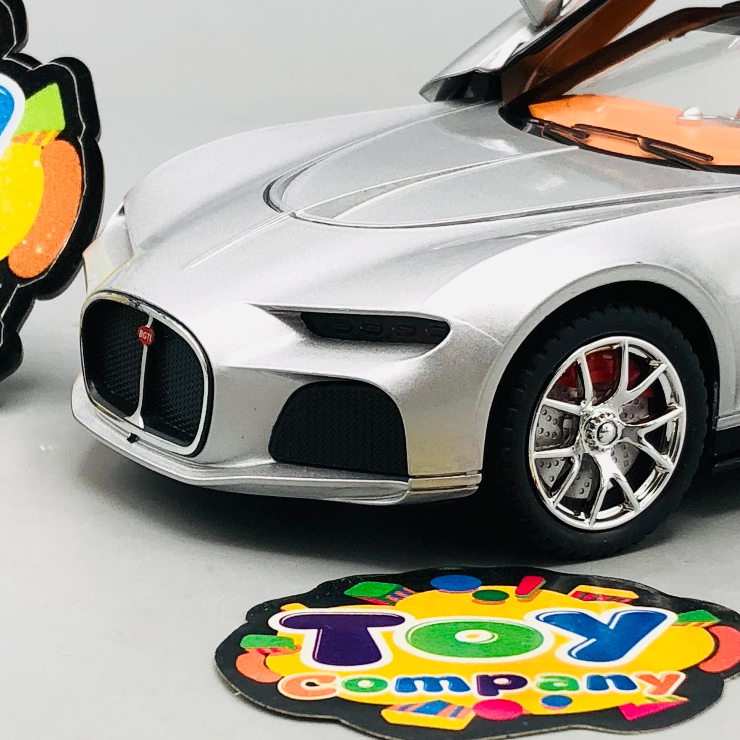 1:24 RC Diecast Bugatti Chiron Model - image 3