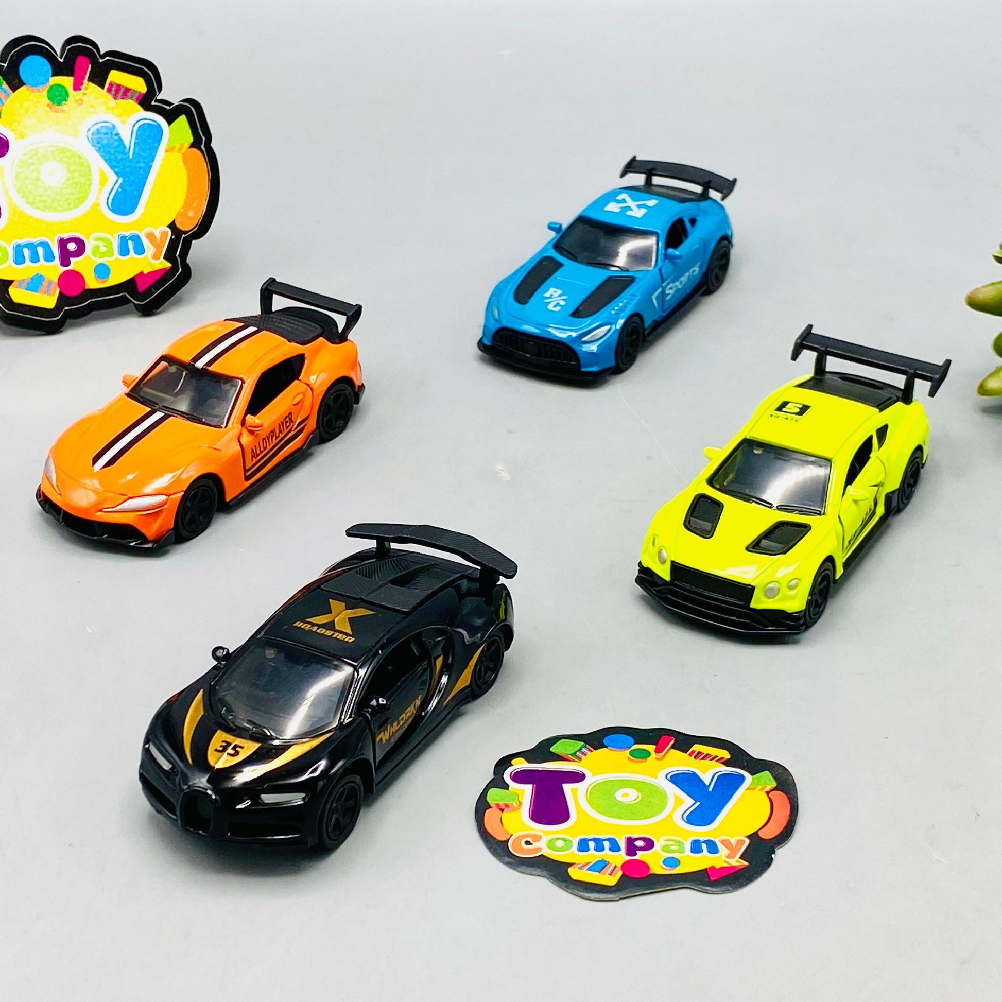 1:64 Diecast Mini Pullback Racing Cars Set - 4Pcs