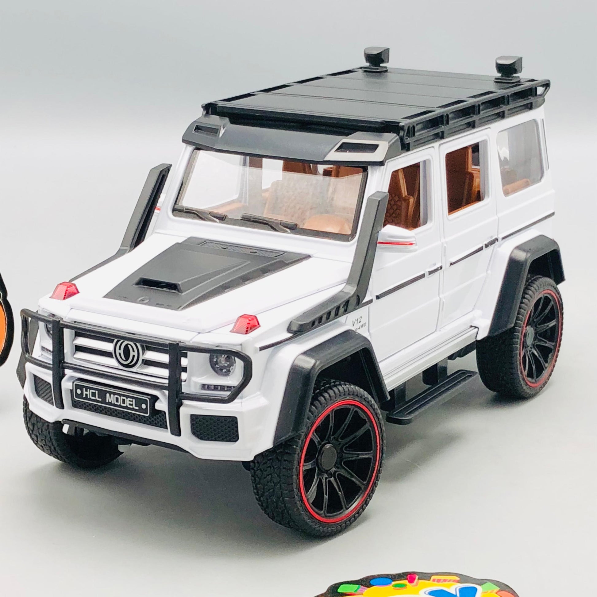 1:22 RC Diecast Mercedes G500 Model Car With Smoke - image 4