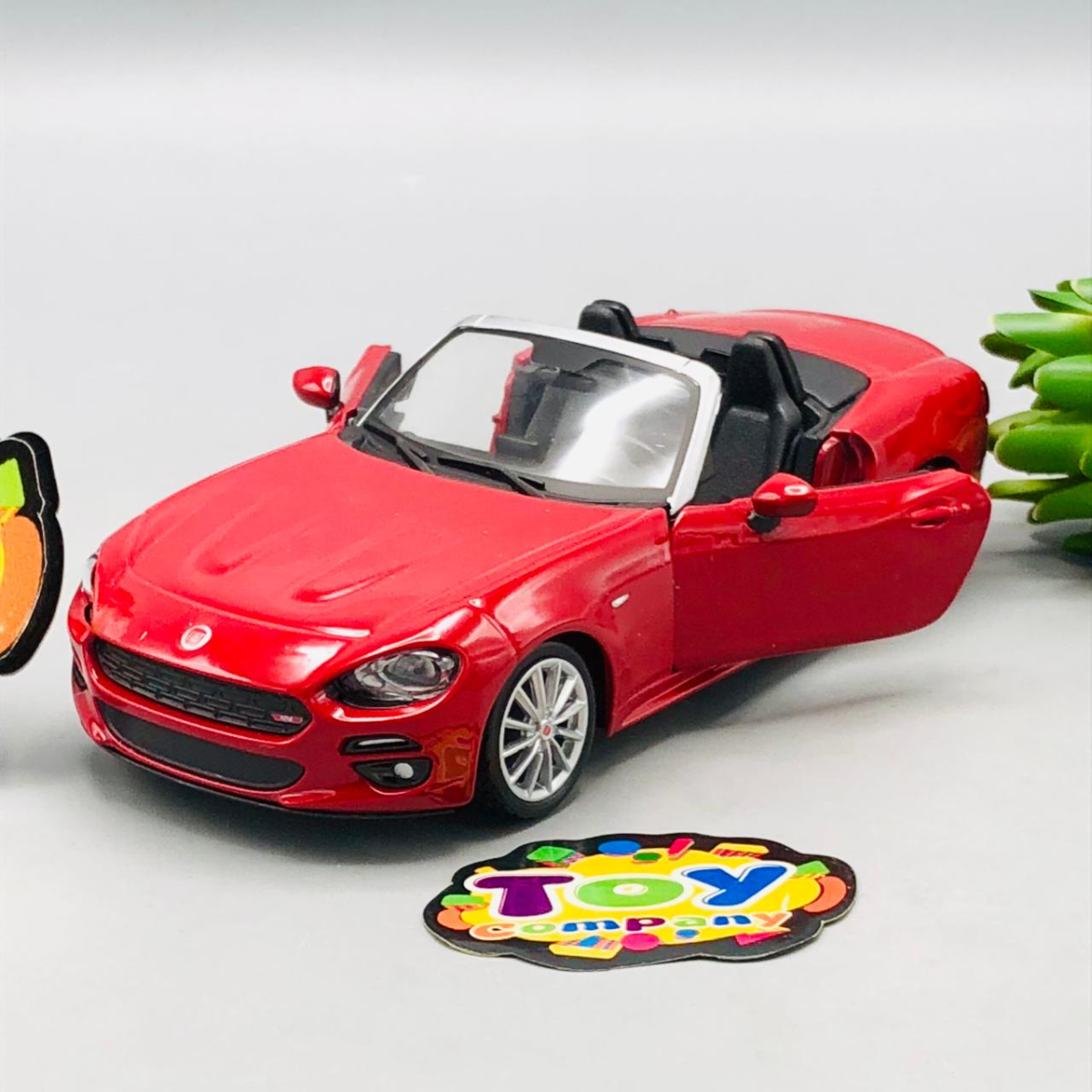 Bburago 1:24 Diecast Fiat 124 Spider Model - image 6