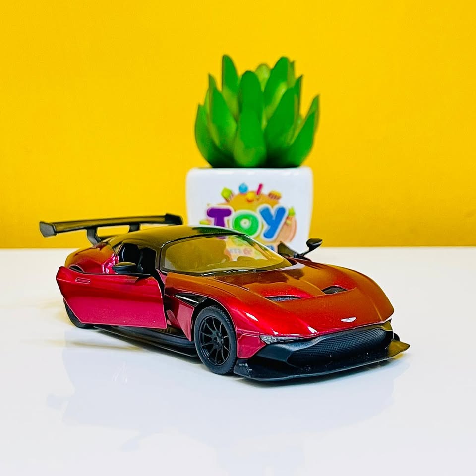 Kinsmart Metal Body Aston Martin Vulcan - image 2