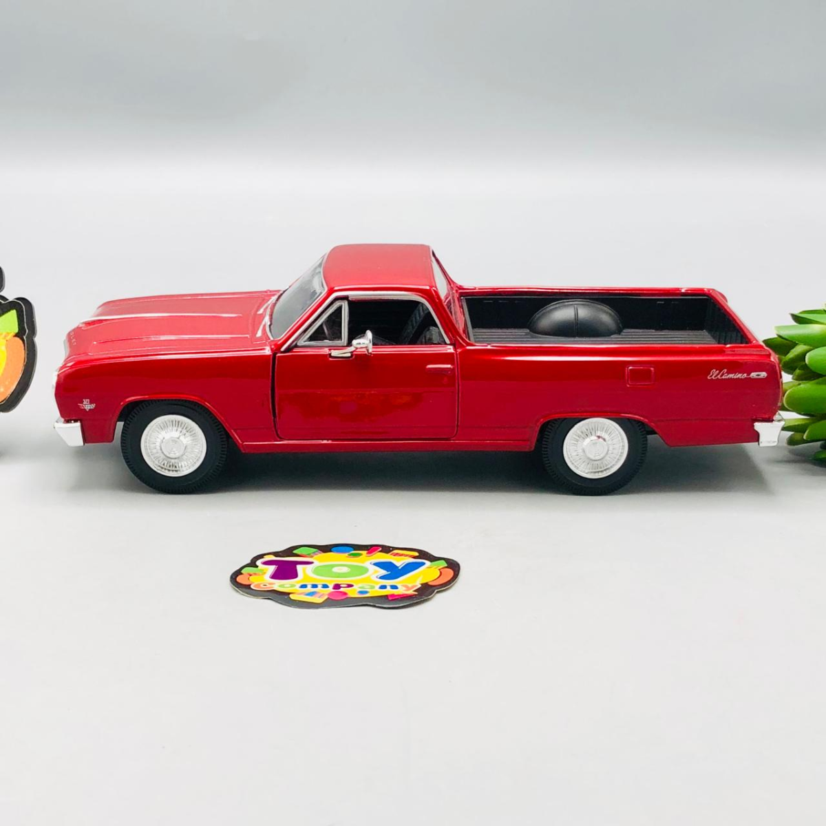 Maisto Diecast 1965 Classic Chevrolet EL Camino - image 2