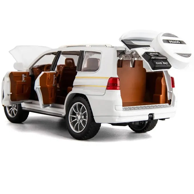 1:24 Diecast Toyota Prado Model Car With Smoke - image 4