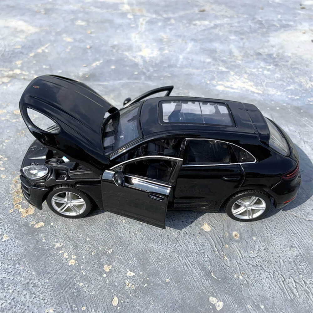 Bburago 1:24 Porsche Cayenne Turbo Model - Black - image 5