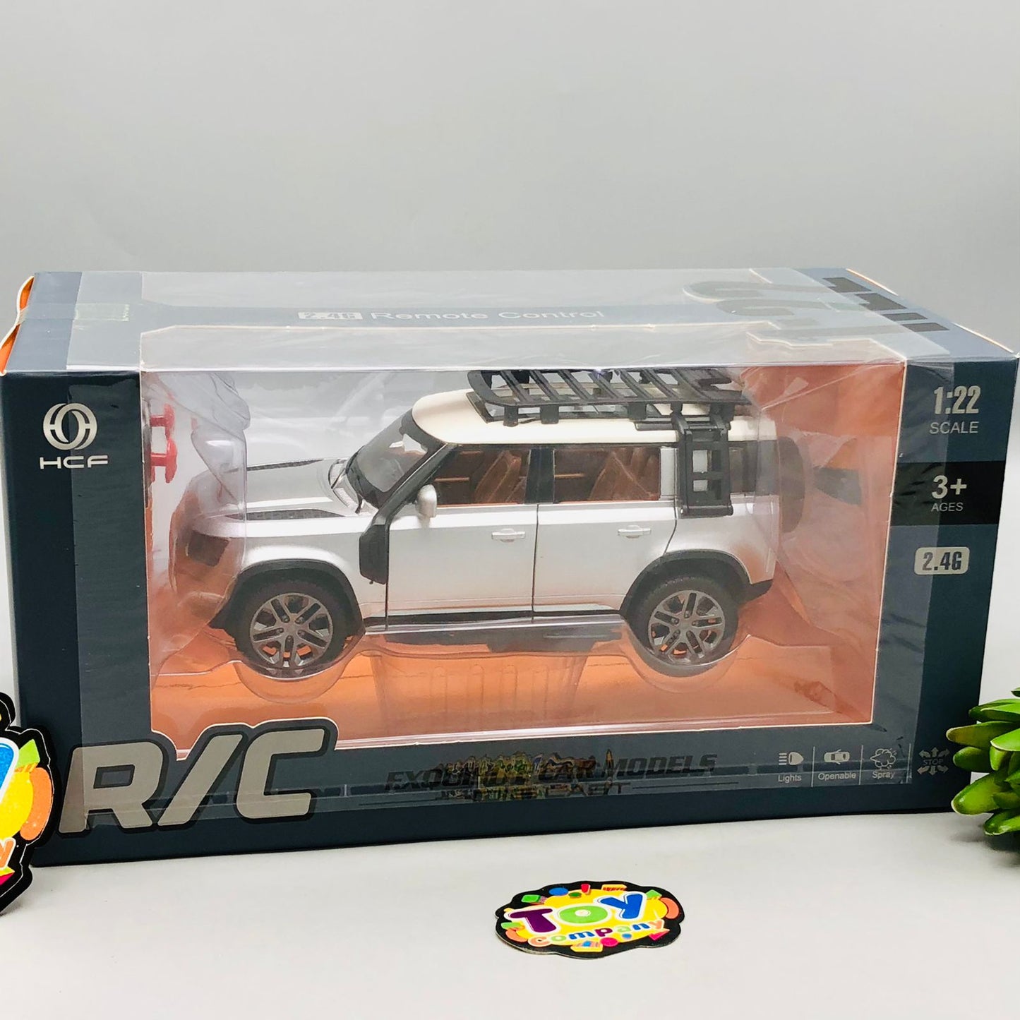 1:22 RC Diecast Land Rover Defender Model Car With Smoke - image 7
