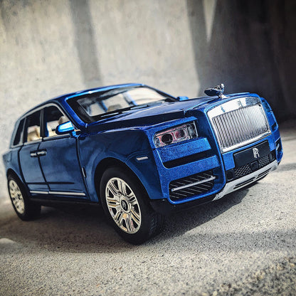 1:24 Diecast Rolls Royce Cullinan Model With Smoke - image 3