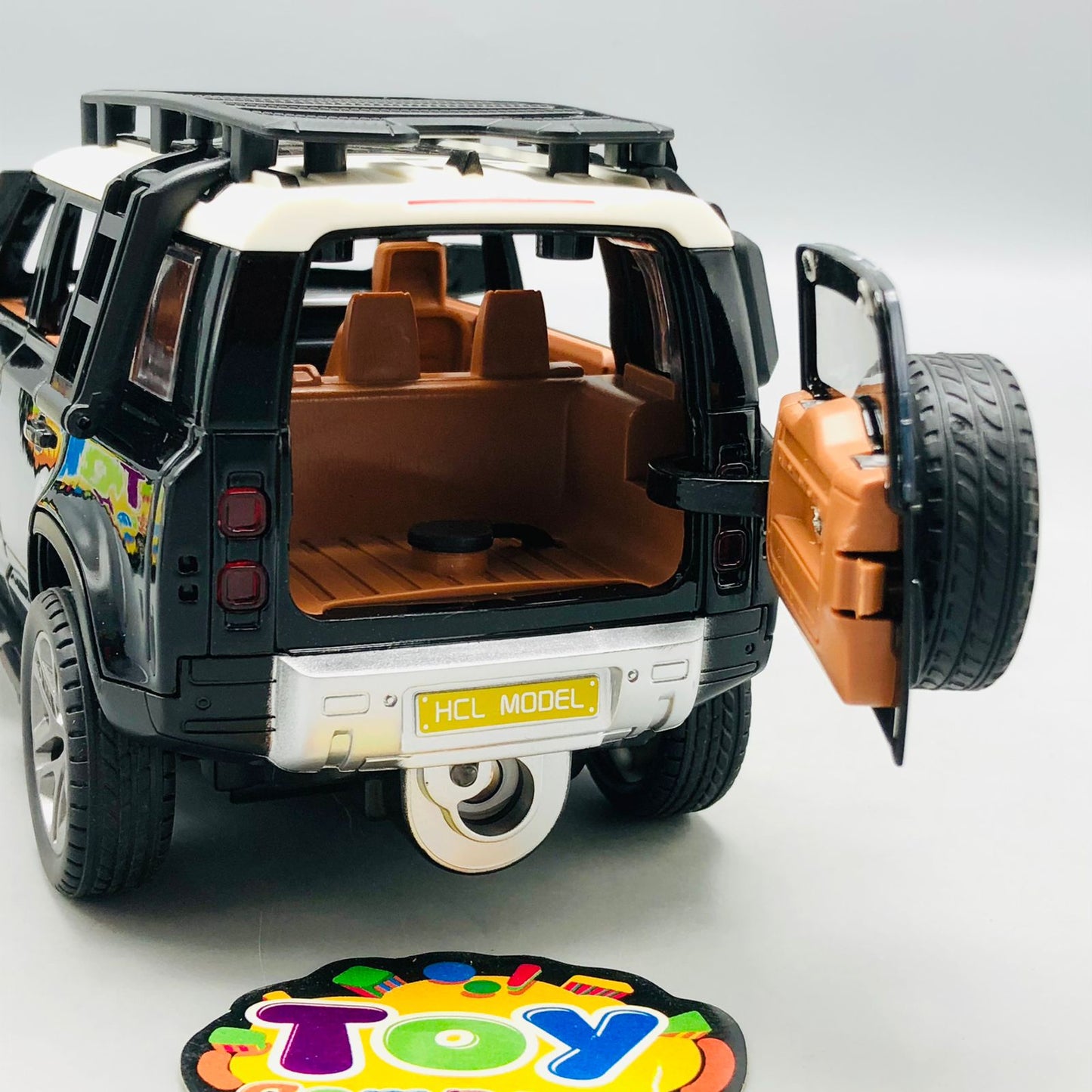 1:22 RC Diecast Land Rover Defender Model Car With Smoke - image 15