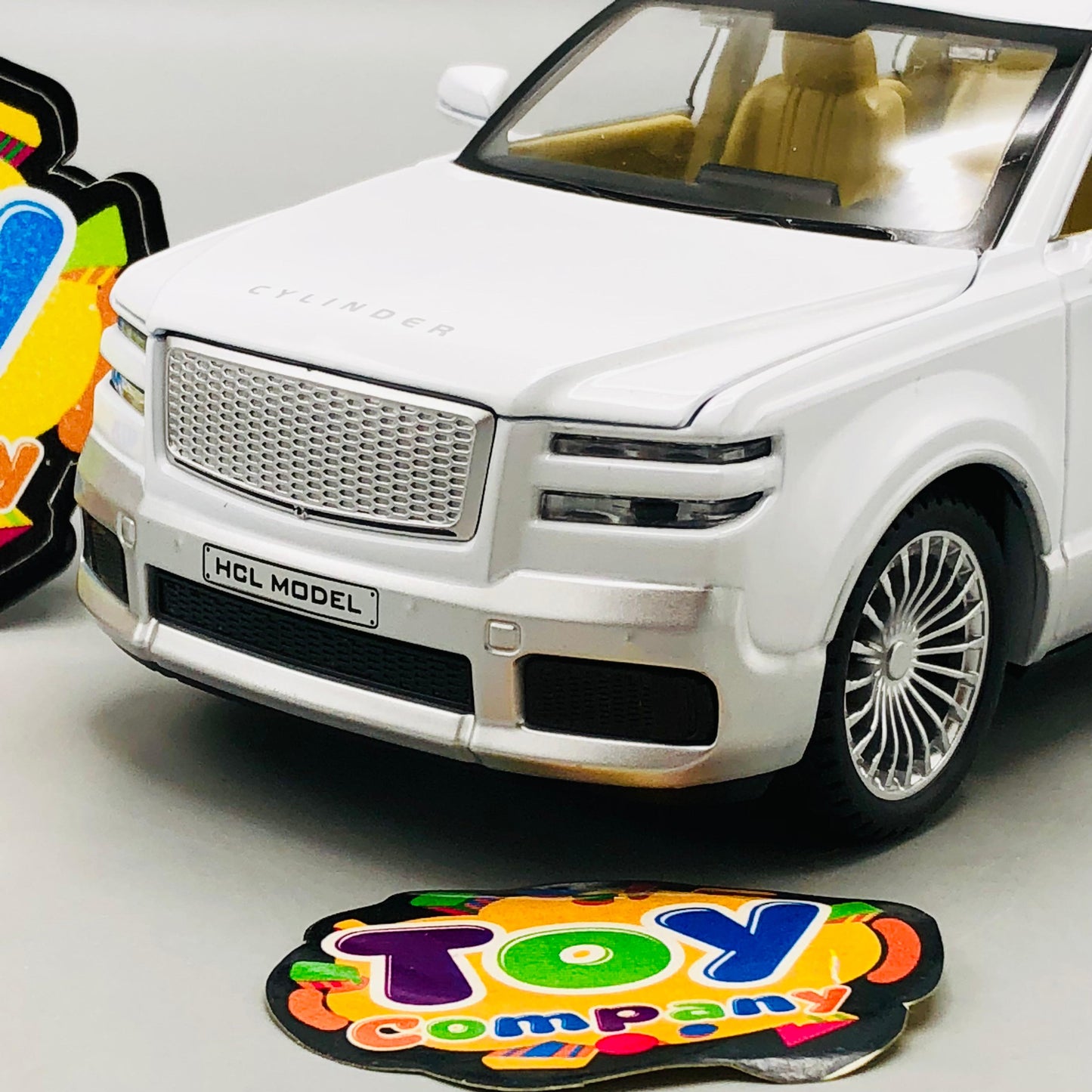 1:22 RC Diecast Toyota Century SUV Model Car With Smoke - image 6
