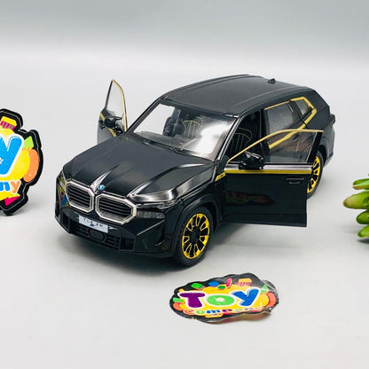 1:24 Diecast BMW XM Latest Model Car With Smoke - image 2