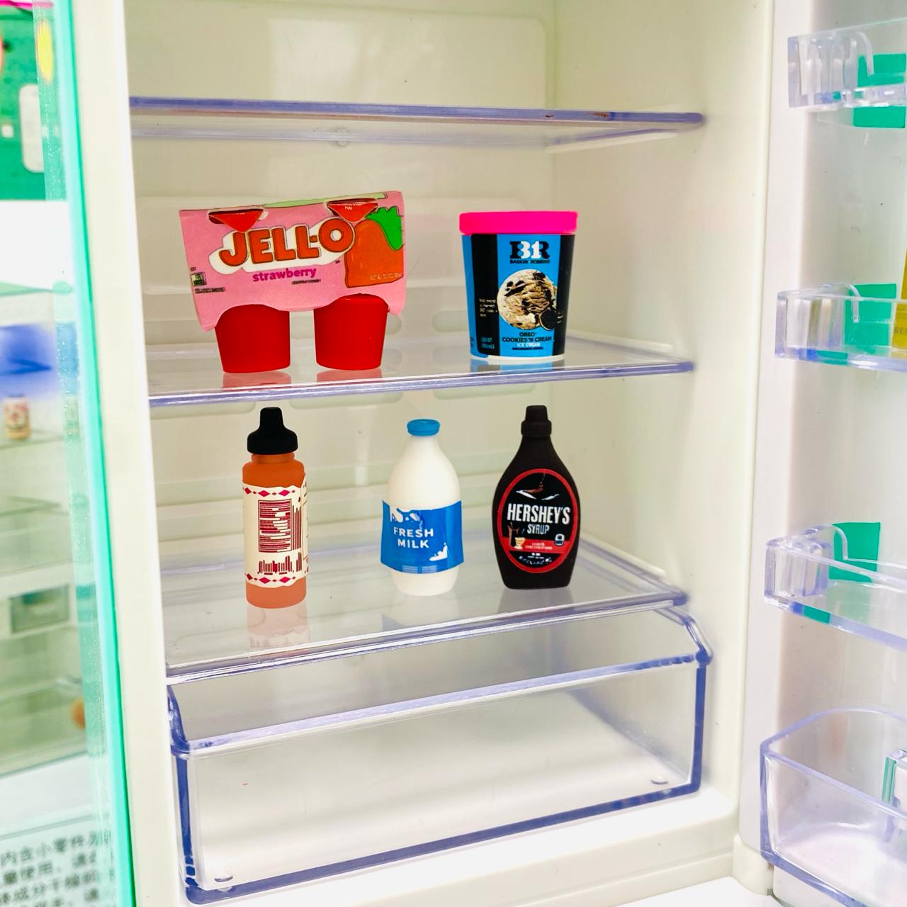 Kids Pretend Play Fridge with Surprise Accessories - product view 6