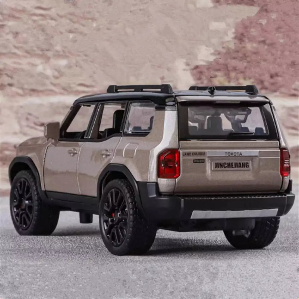 1:32 Diecast Toyota Land Cruiser Prado SUV Model - image 7
